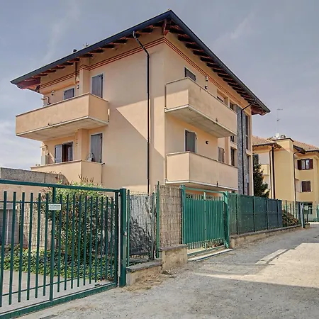 Apartment Regina House Vigevano